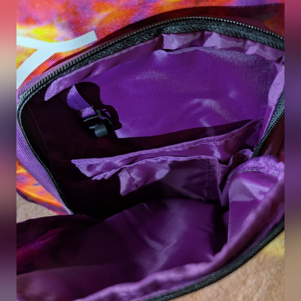 🎒 Roxy Shadow Swell Printed Vibrant Tie-Dye Backpack NWOT - Picture 11 of 12